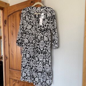 Kaktus Black and White Floral Long Sleeve Dress